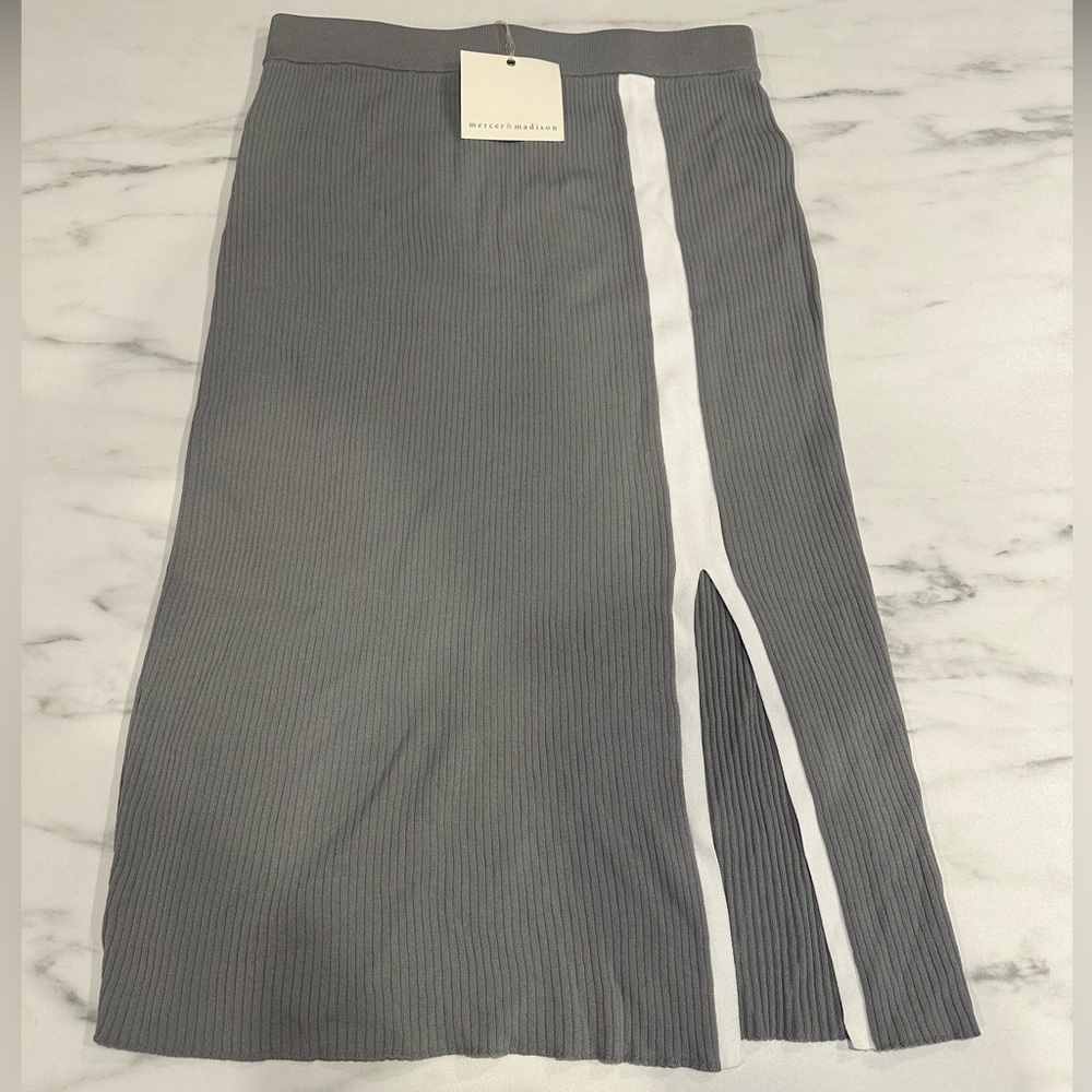 Medium Mercer&Madison Rib Knit Skirt